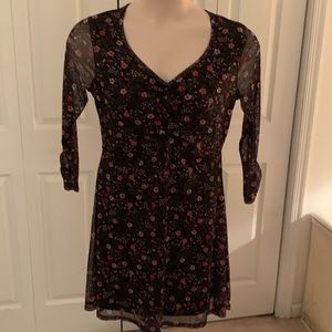👗BOGO- Wallflower floral ditzy dress NEW size large